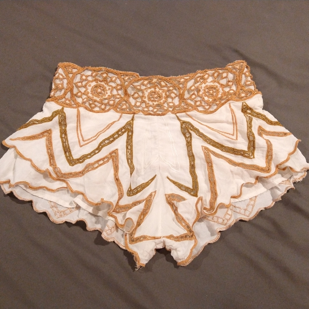 Free People Boho Style Pull On Shorts